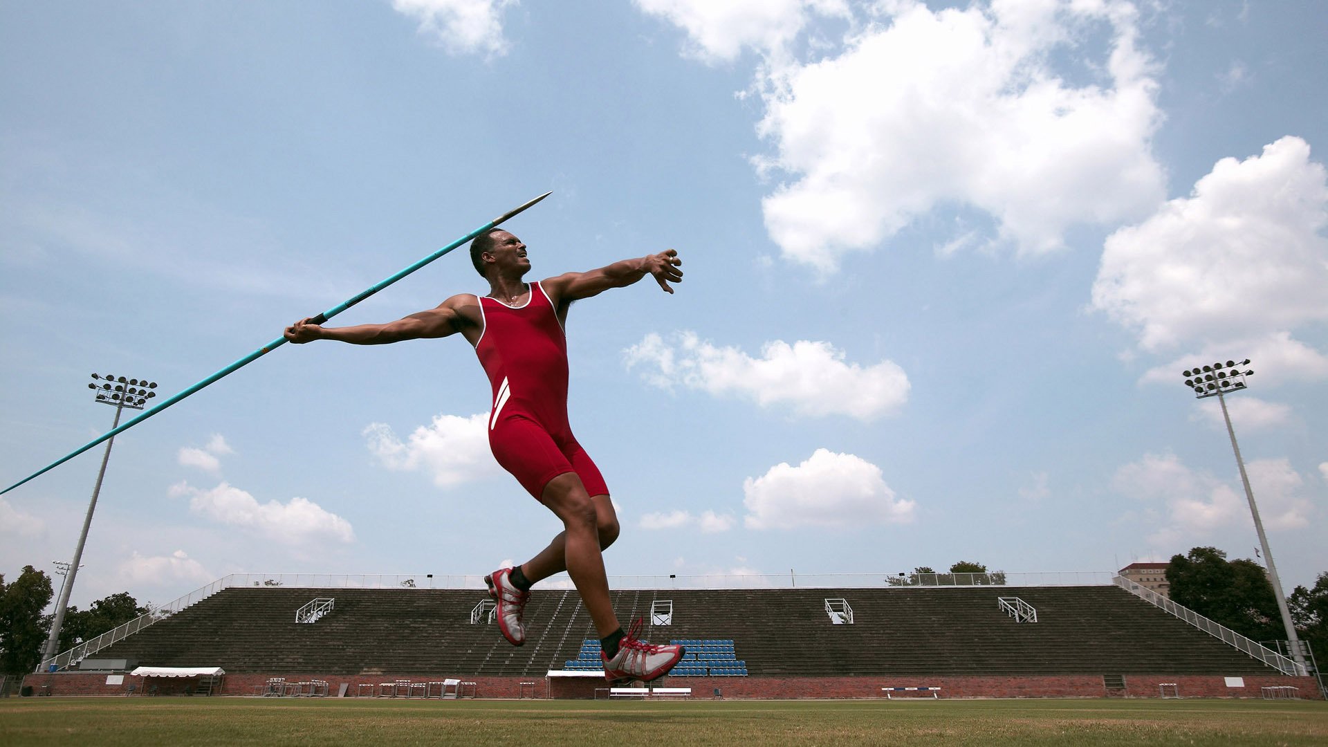 科斯突破自我刷新赛会纪录,斯科尔斯等级突破